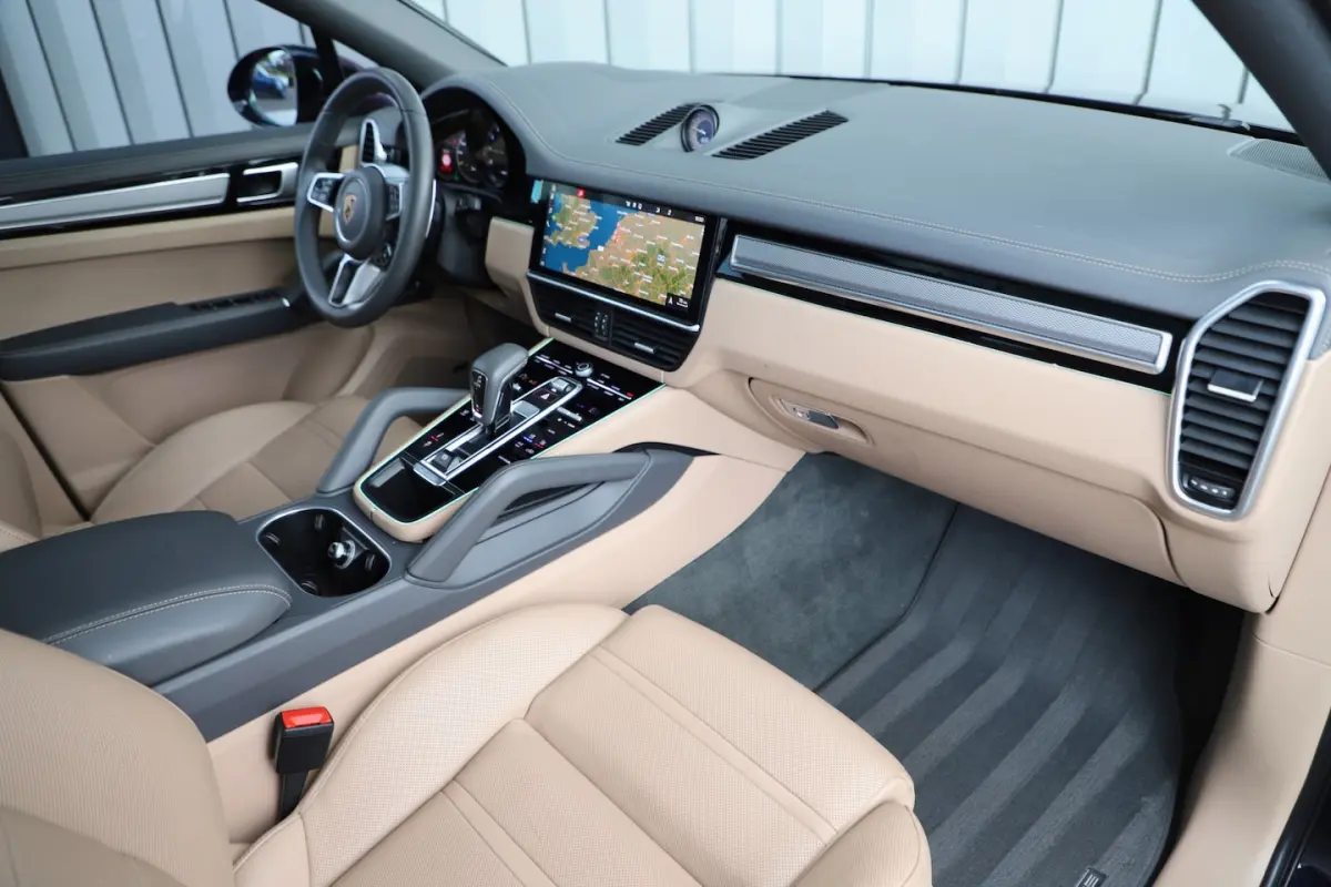 3.0 E-Hybrid | 462PK | Luchtvering | 4W-Sturing | Head-up | Keyless-go | Matrix-led | Bose