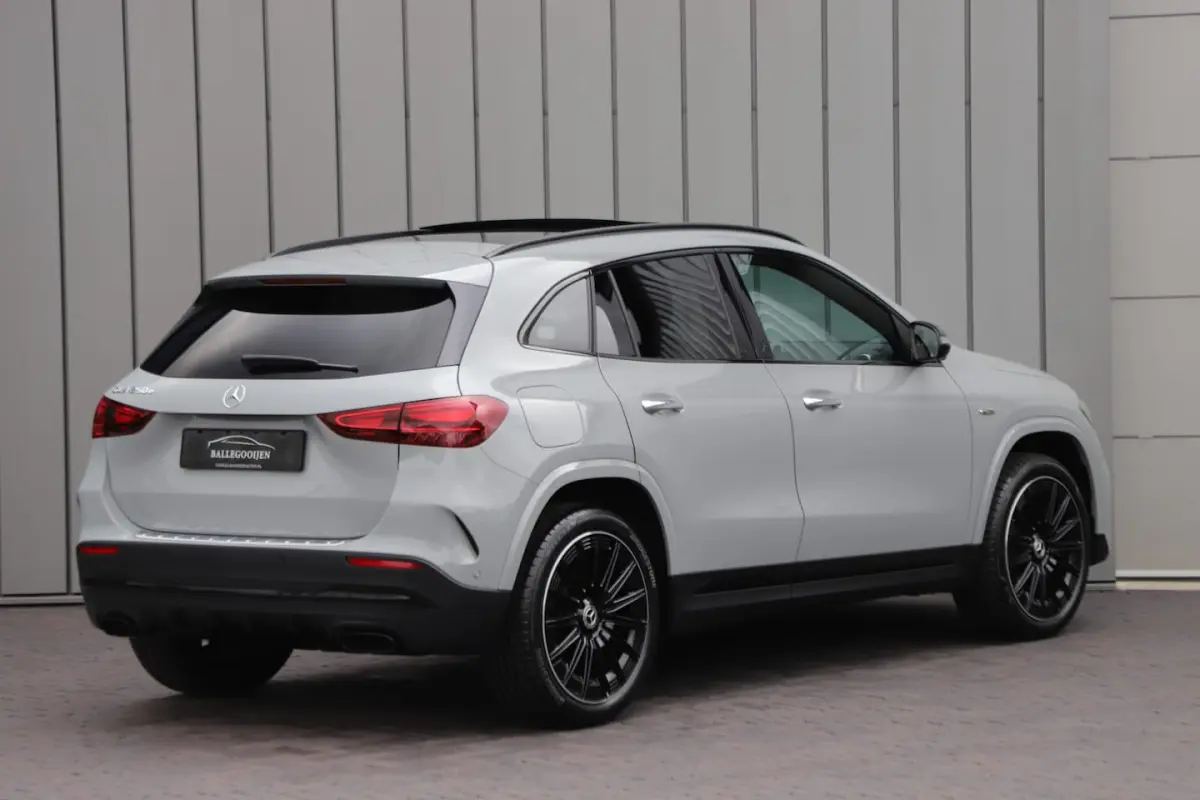 250e AMG | 218PK | Head-up | Burmester | Pano | Keyless-go | Stuurwielverw. | Sfeerverlich