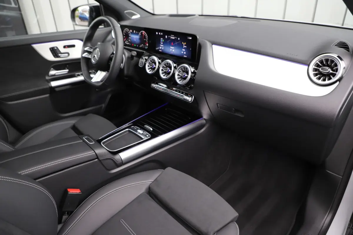 250e AMG | 218PK | Head-up | Burmester | Pano | Keyless-go | Stuurwielverw. | Sfeerverlich