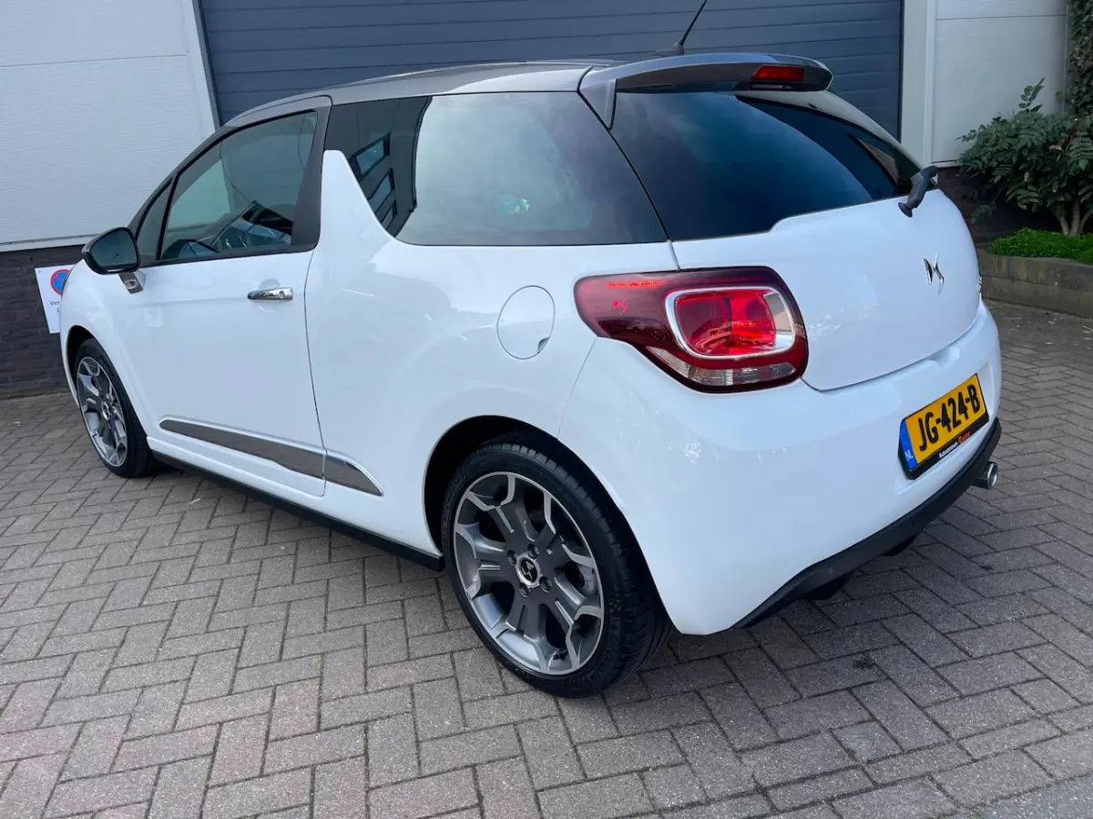 3 1.2 PureTech So Chic/Automaat/Navi/Climate-c/Cruise-c/Pdc/Volledig onderhouden