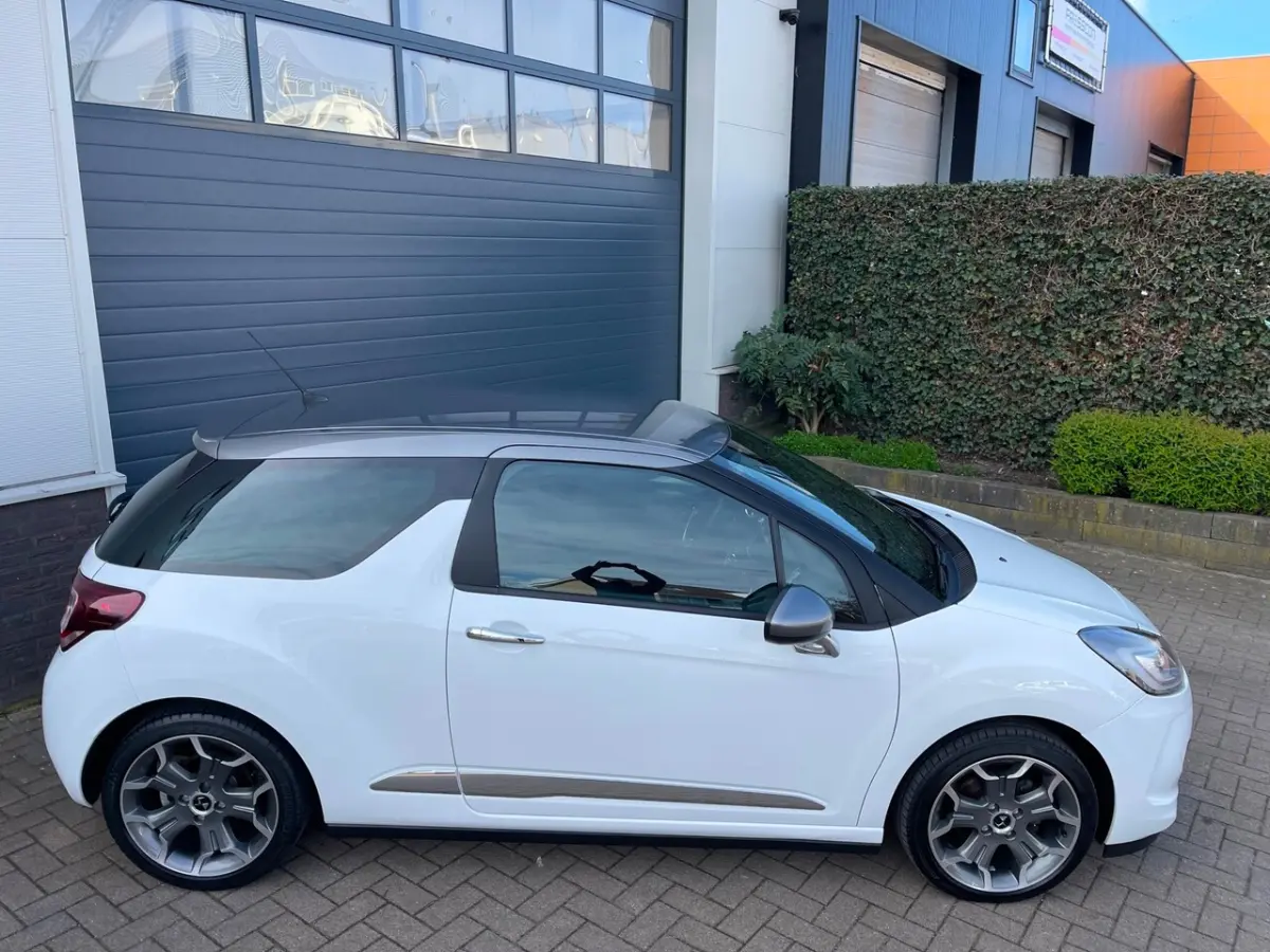 3 1.2 PureTech So Chic/Automaat/Navi/Climate-c/Cruise-c/Pdc/Volledig onderhouden