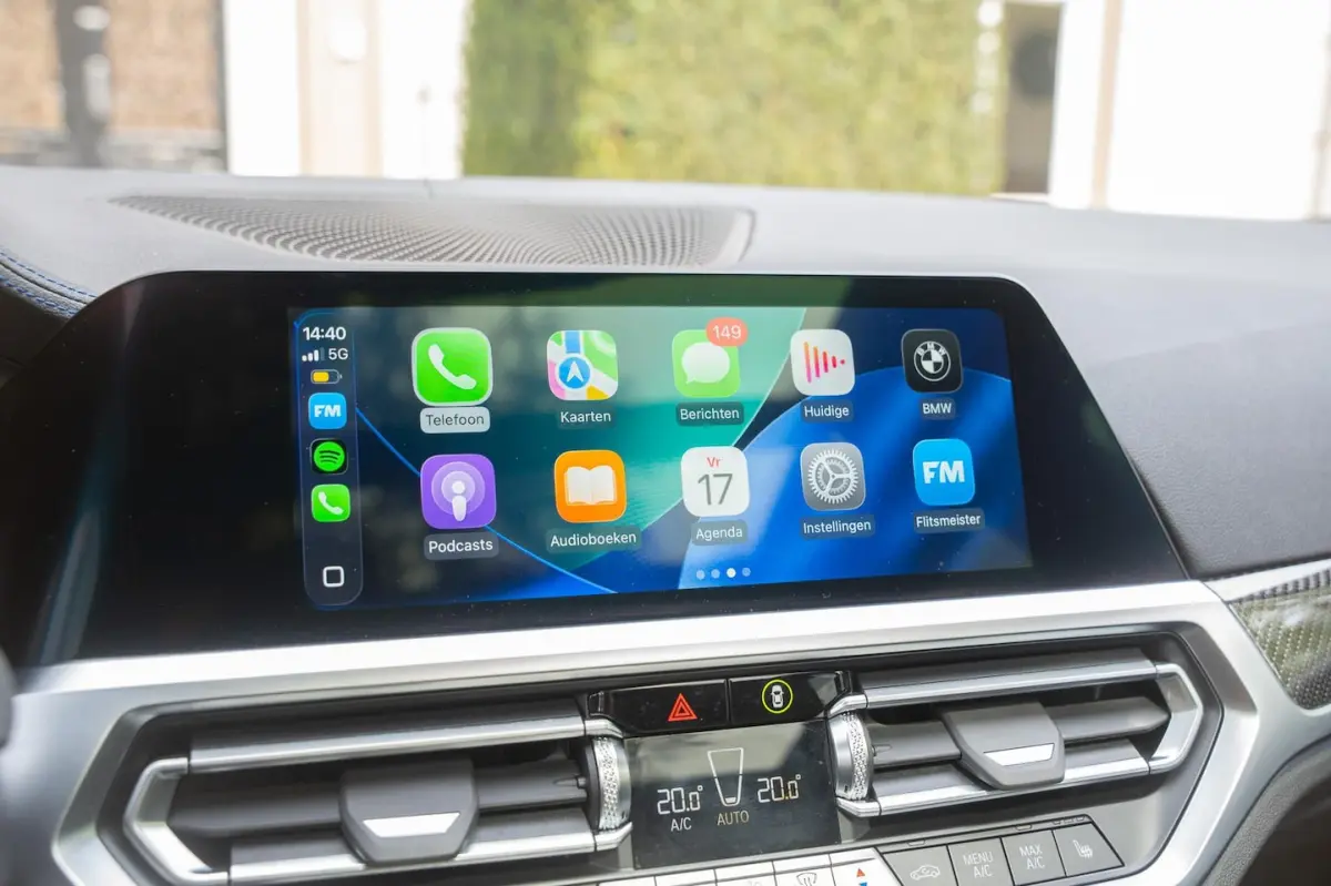 320i High Executive TREKHAAK | PANO | KUIPSTOELEN | CARBON | ADAPTIVE | MEMORY | LASER