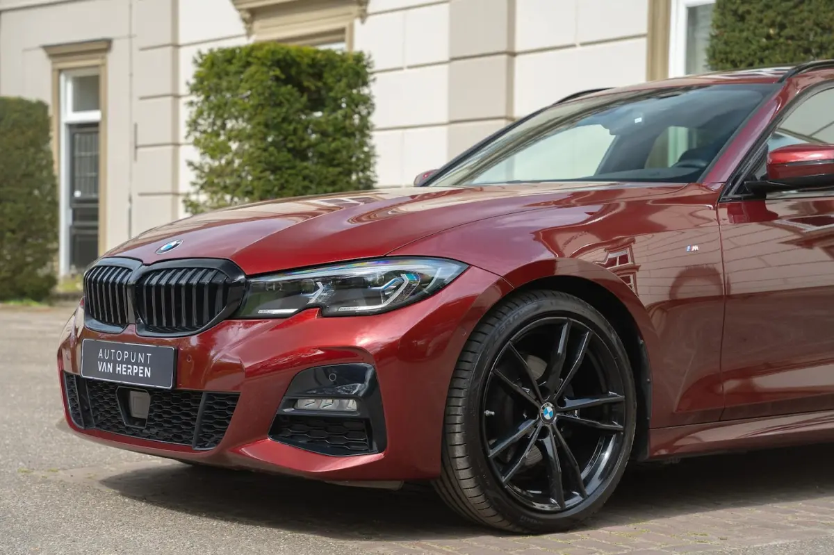 320i High Executive TREKHAAK | PANO | KUIPSTOELEN | CARBON | ADAPTIVE | MEMORY | LASER