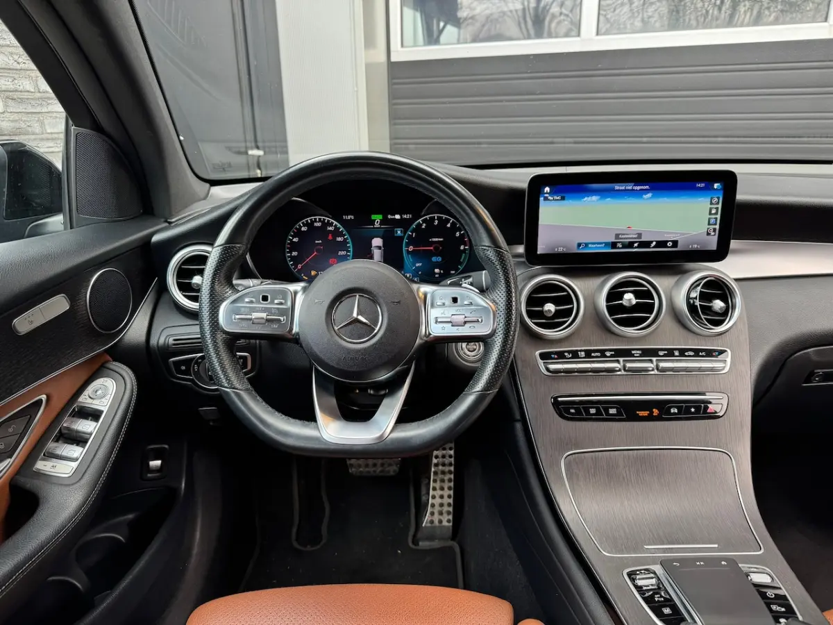 300de Coupe 4MATIC AMG Sport Virtual, Camera, Cruise, Navi, LED