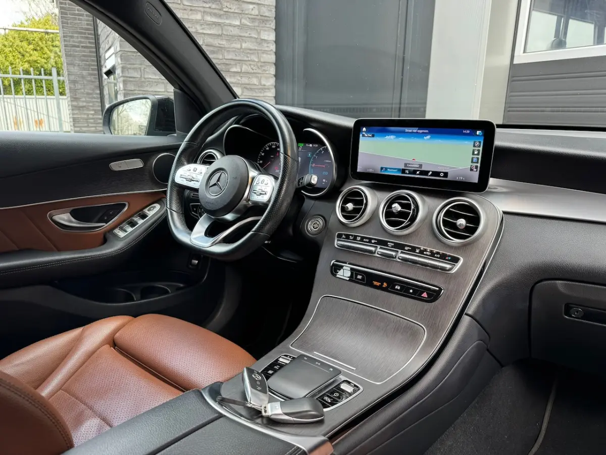 300de Coupe 4MATIC AMG Sport Virtual, Camera, Cruise, Navi, LED