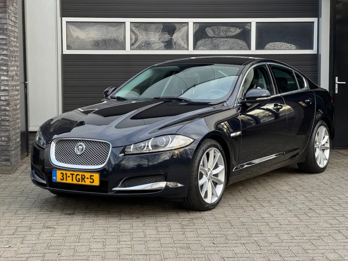 Jaguar XF leasen