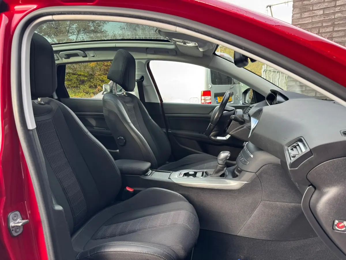 1.6 BlueHDI Blue Lease Premium EXPORT PRIJS 360 Camera, Pano, Keyless, Navi, Cruise, Clima