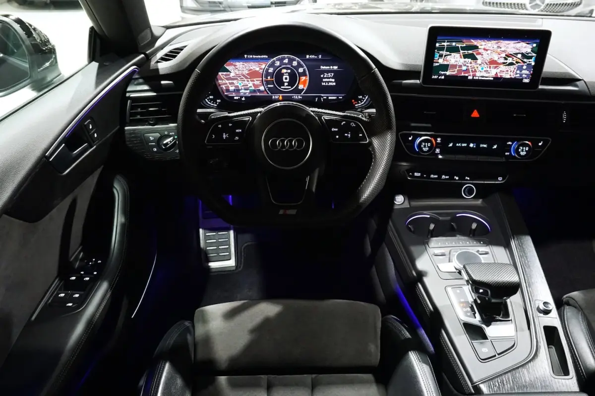 2.0 TFSI S-line 252PK Quattro Pano B&O 360