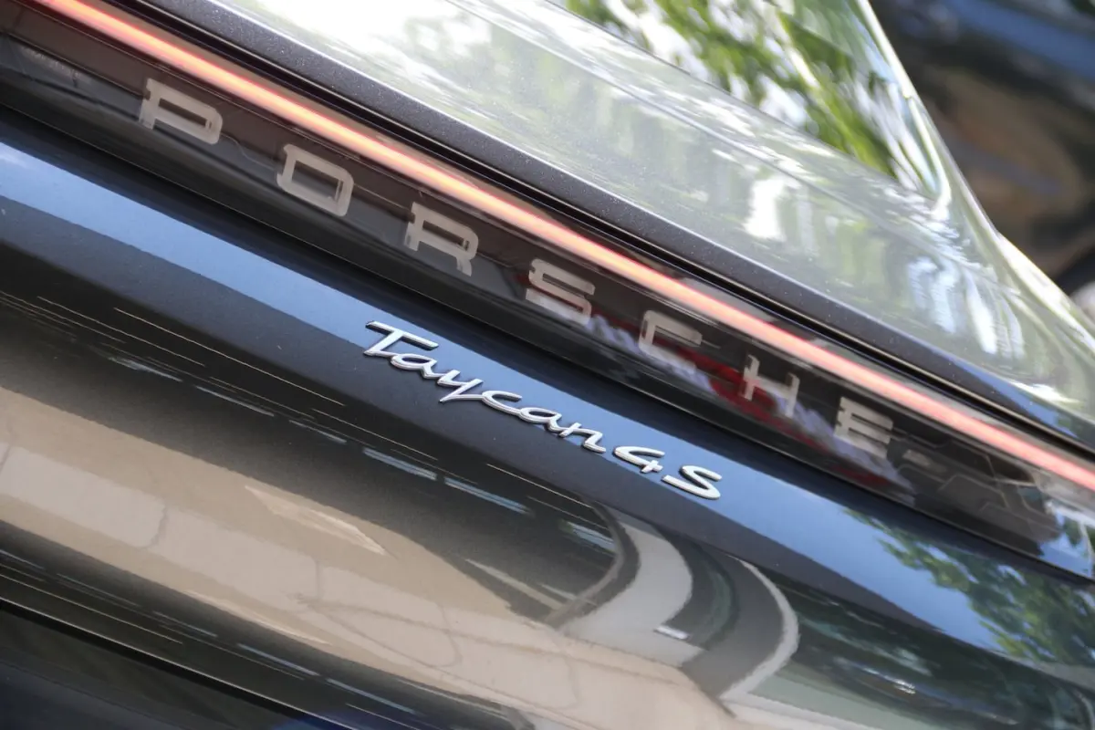 4S Performance 94 kWh â¬146.000- np