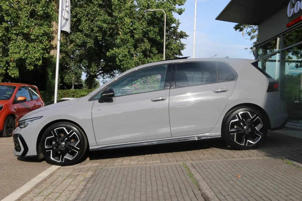 1.5 eTSI R-Line Edition PANO-DAK