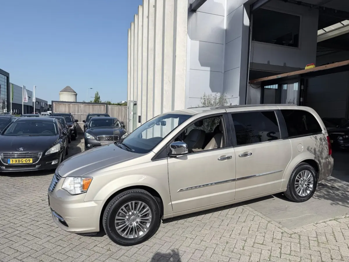 Chrysler Grand Voyager leasen