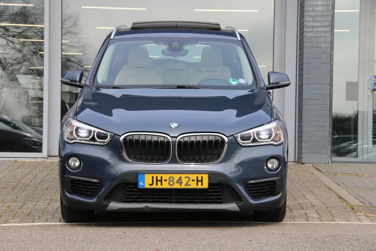 XDrive20i Essential