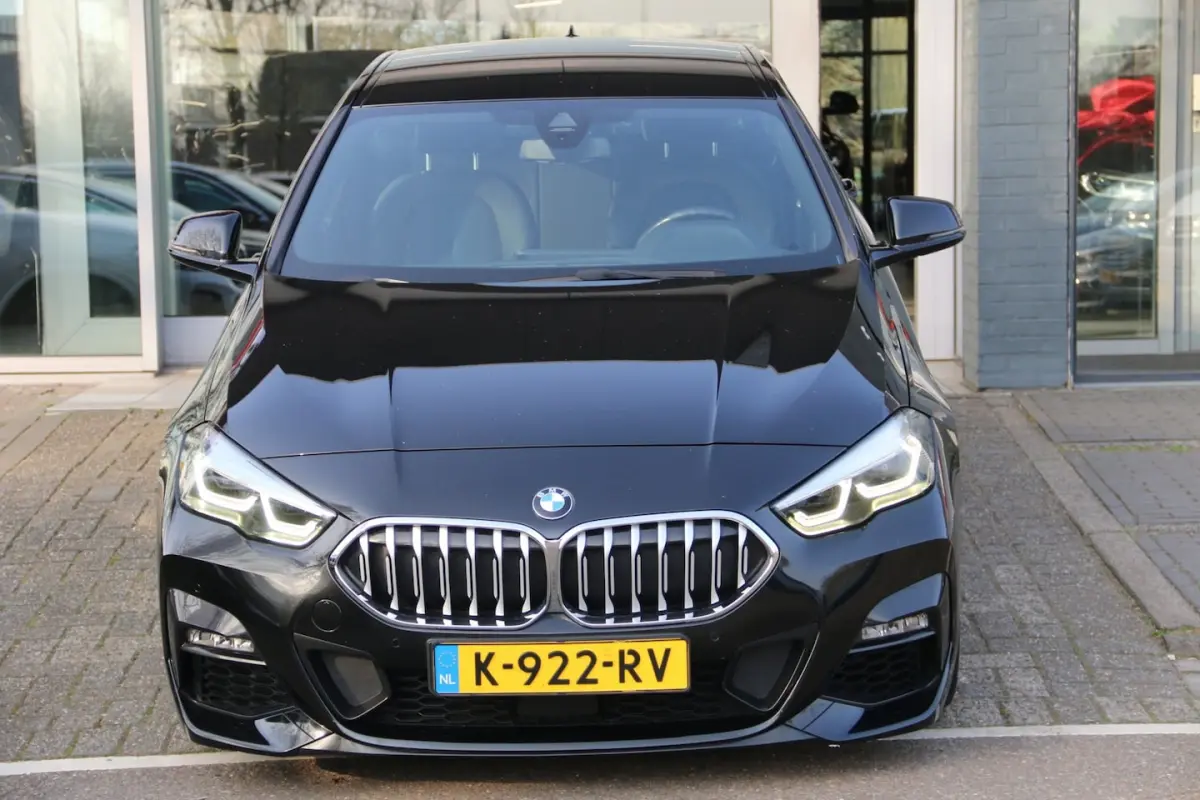 218i Executive M-PAKKET AUTOMAAT