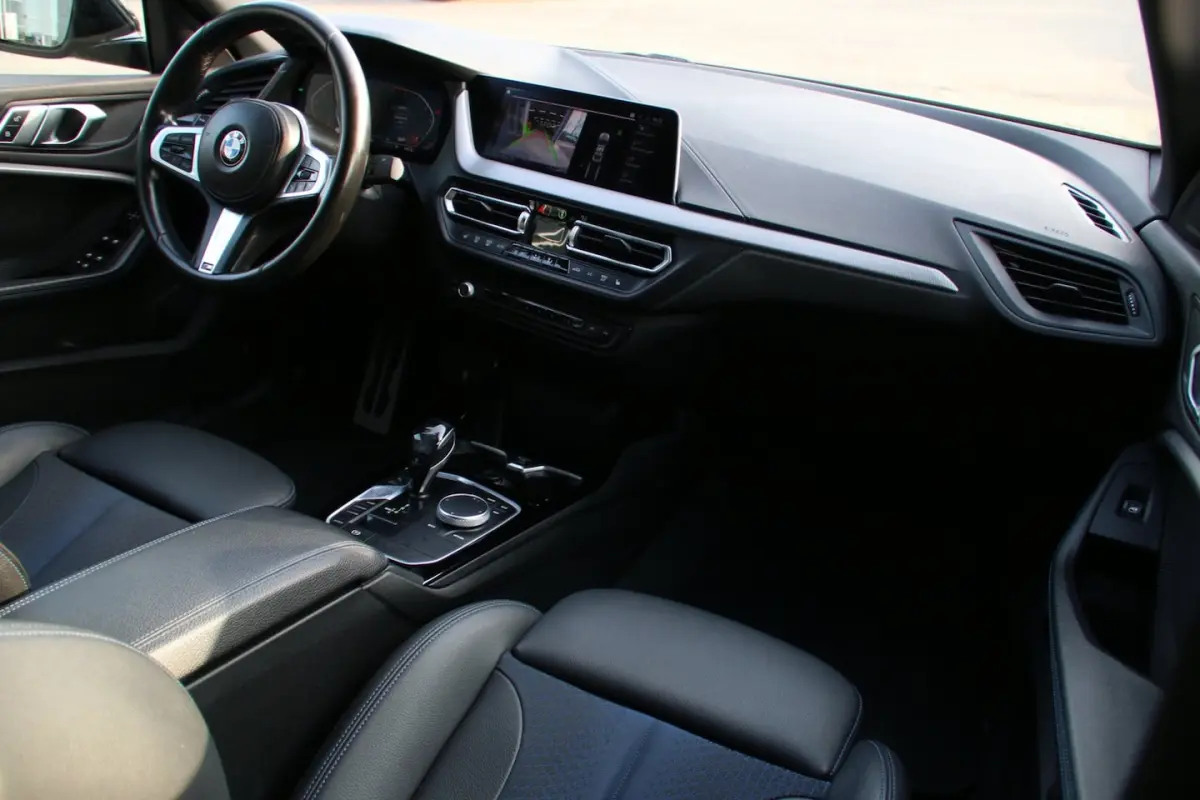 218i Executive M-PAKKET AUTOMAAT