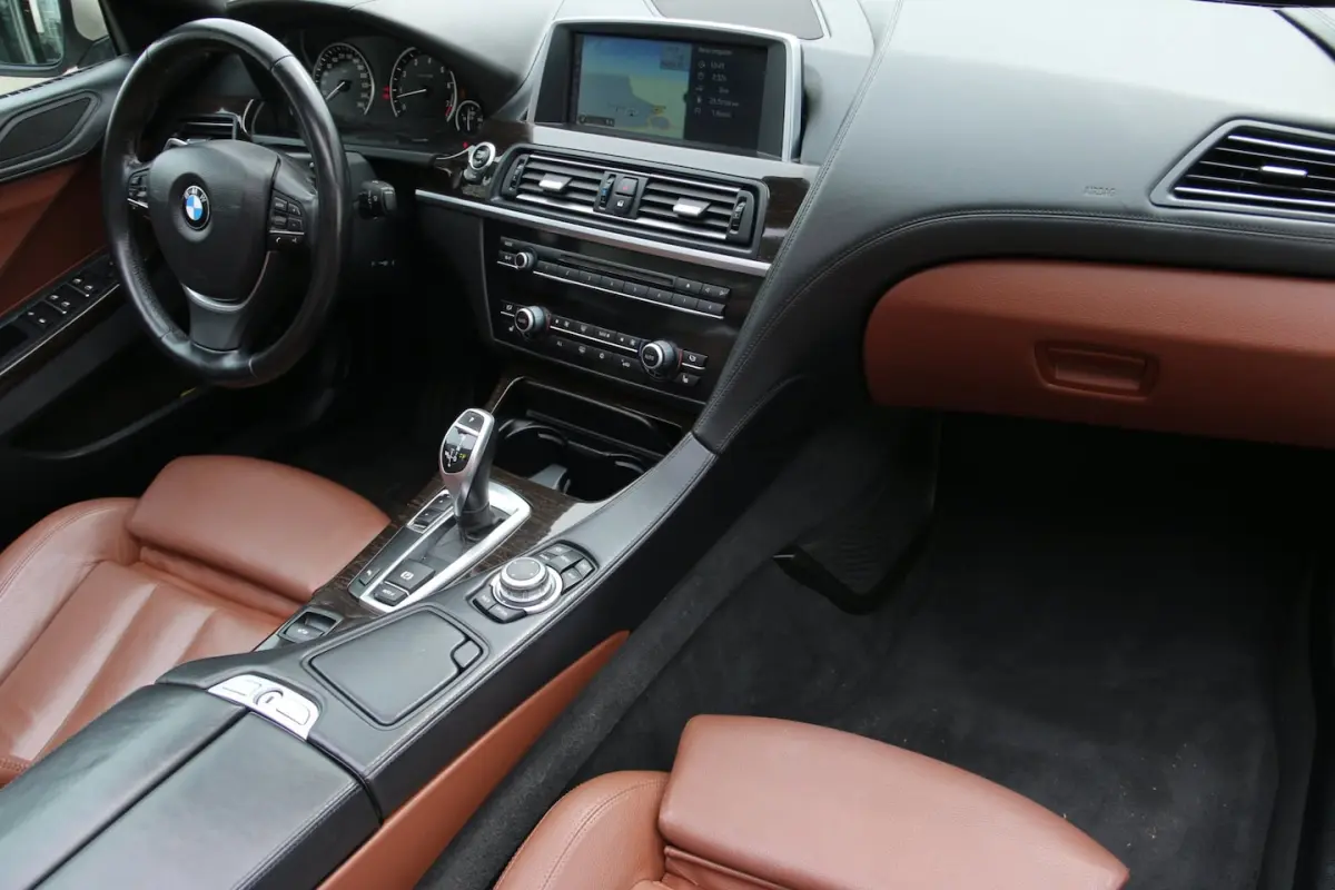 640i High Executive DEALER OND. NL-AUTO NAP