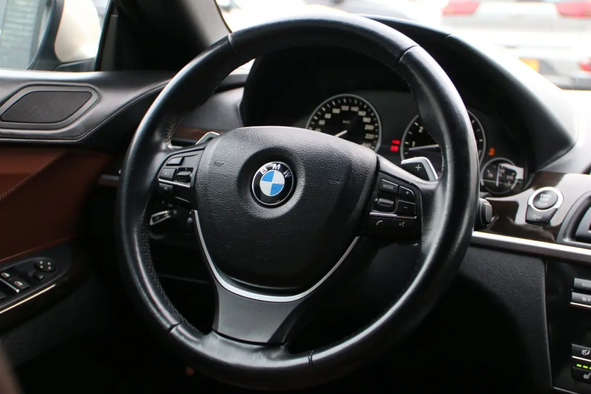 640i High Executive DEALER OND. NL-AUTO NAP