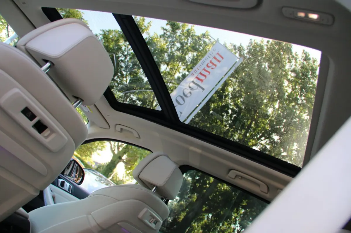 XDrive40i High Executive DEALER OND. PANO-DAK NAP