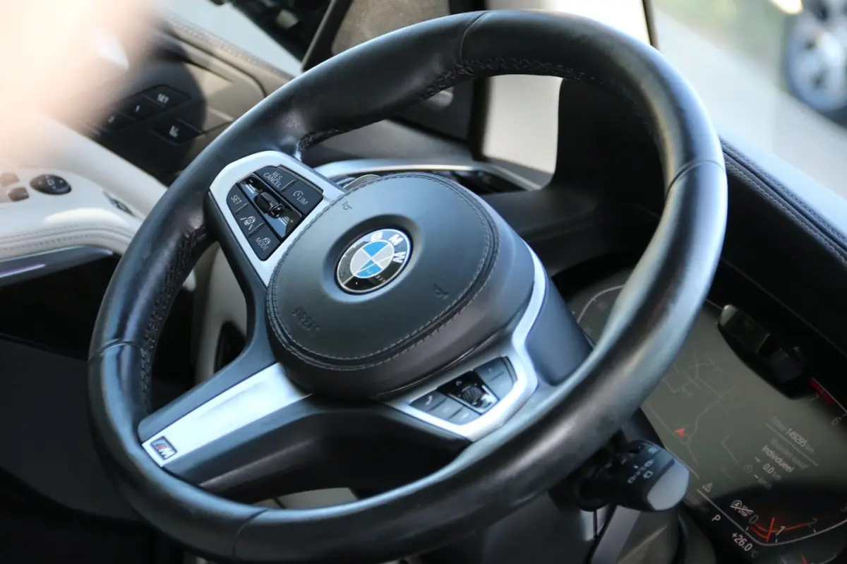 XDrive40i High Executive DEALER OND. PANO-DAK NAP