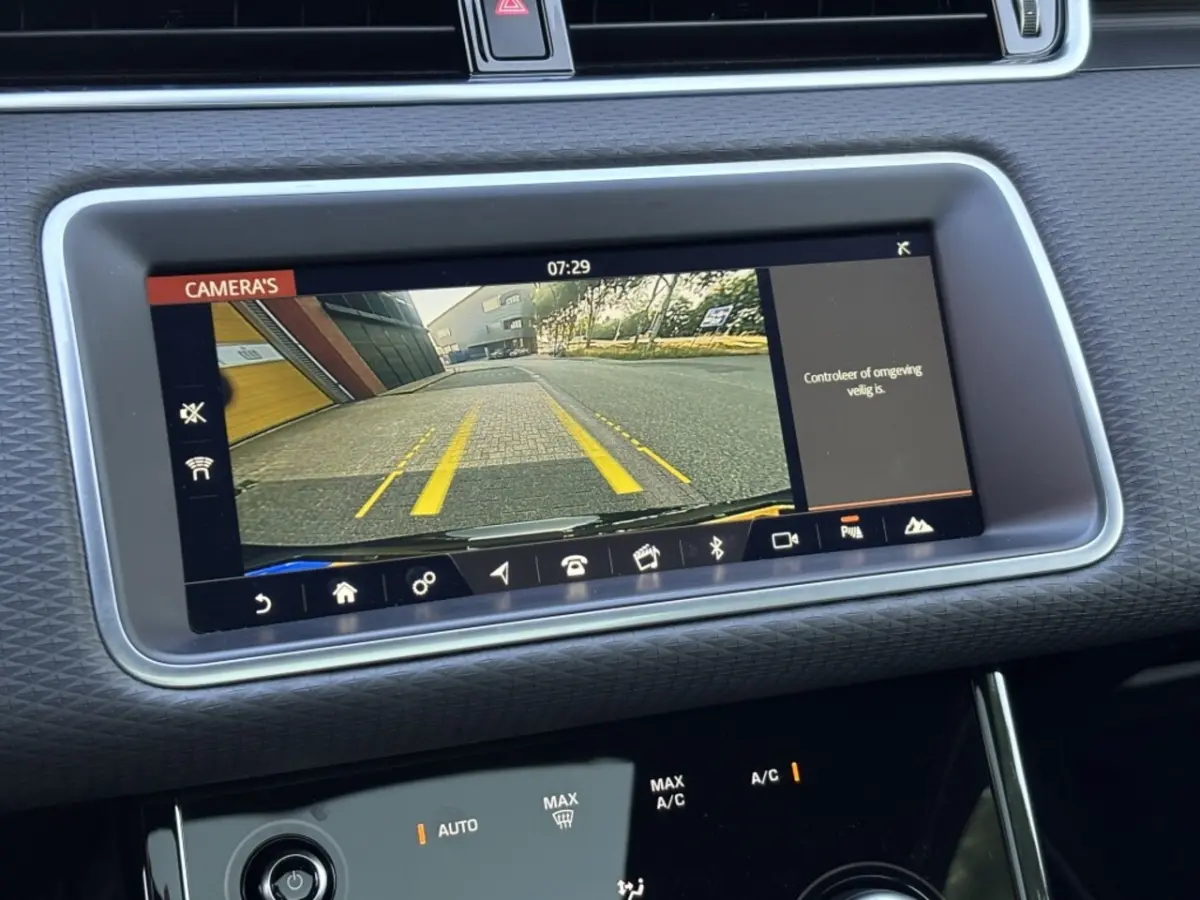 2.0 P200 AWD Black Pack Panorama 20" BTW