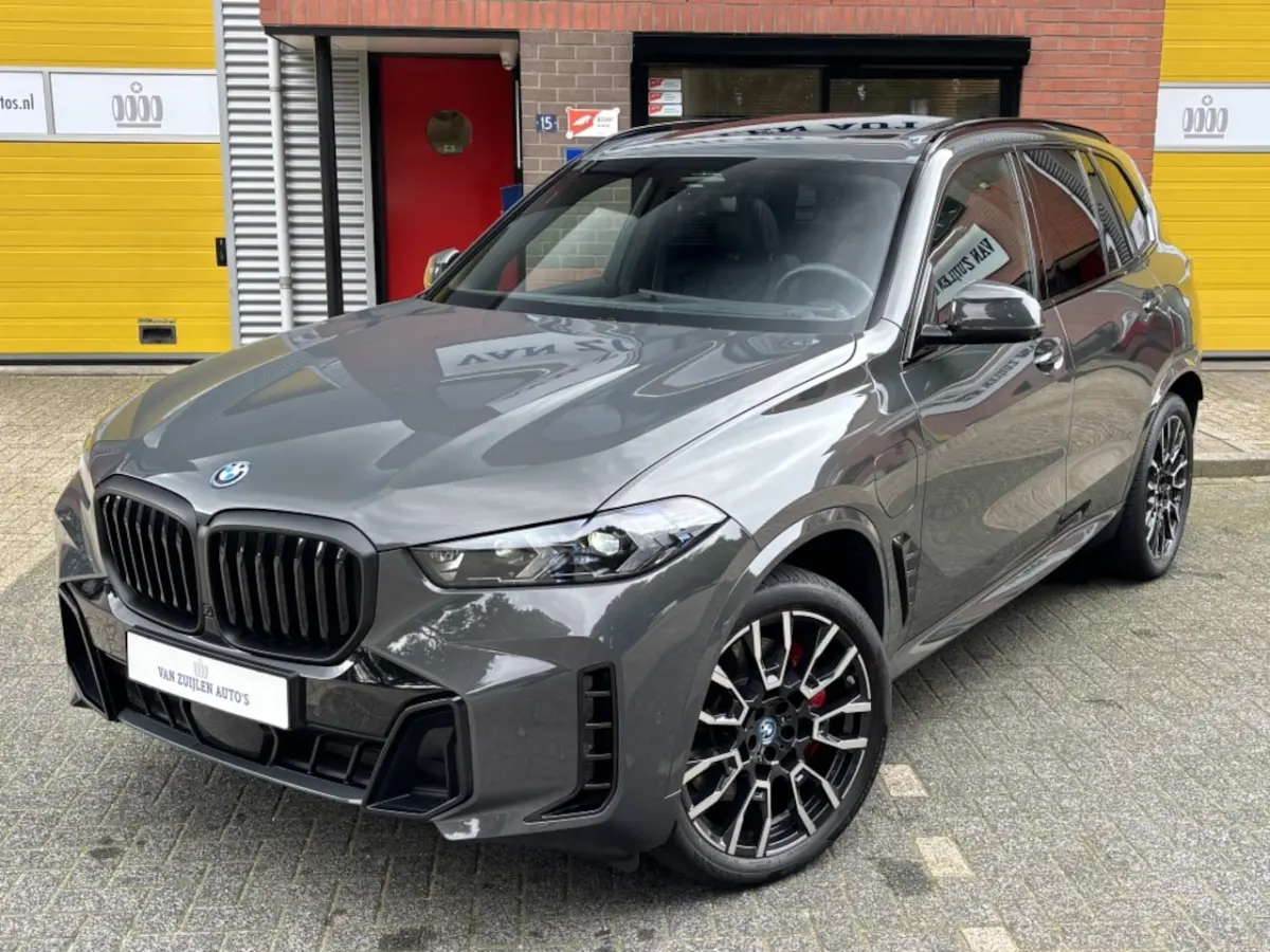 xDrive50e M-Sport PRO Carbon Pano Head-Up Harman Kardon
