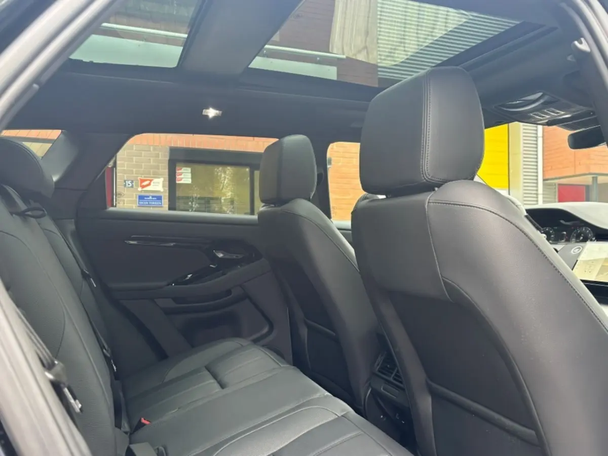 P270e AWD Dynamic SE Pano Blackpack 360Â° Trekhaak 20''