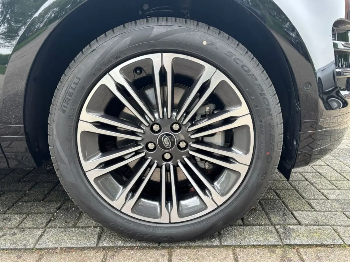 P270e AWD Dynamic SE Pano Blackpack 360Â° Trekhaak 20''