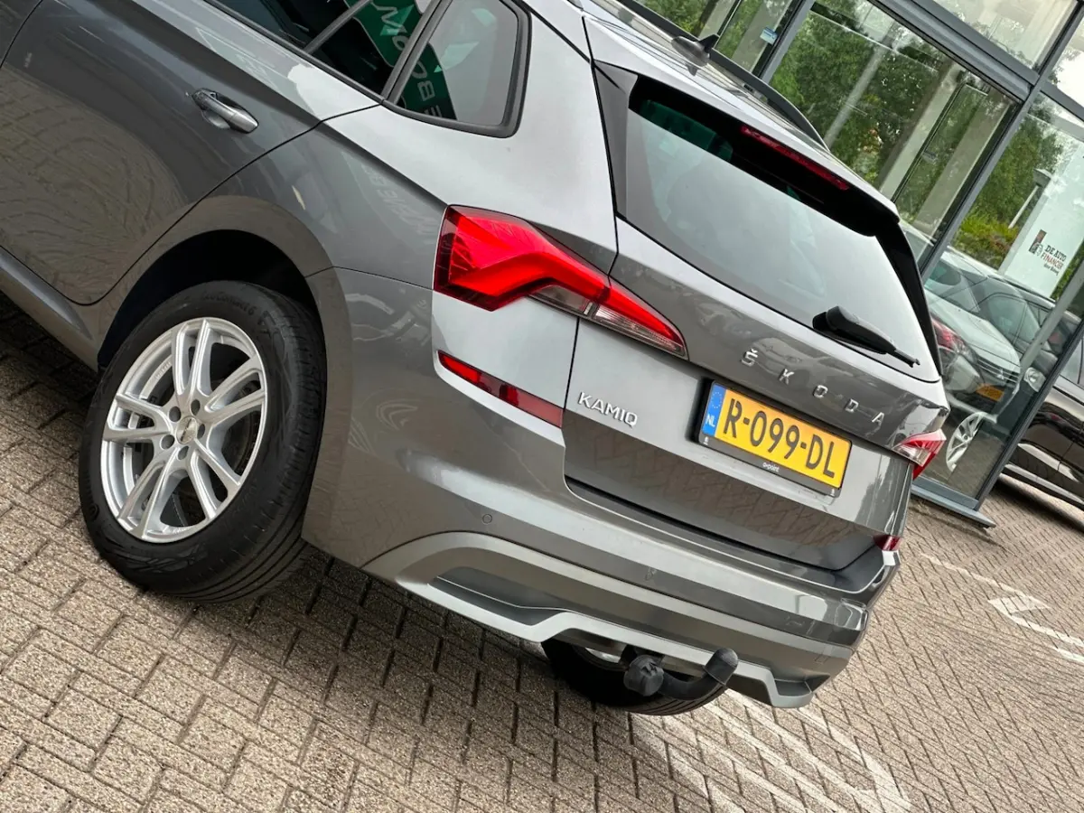 1.0 TSI Sport Business/1STE EIG/APP-CONNECT/AUTOMAAT