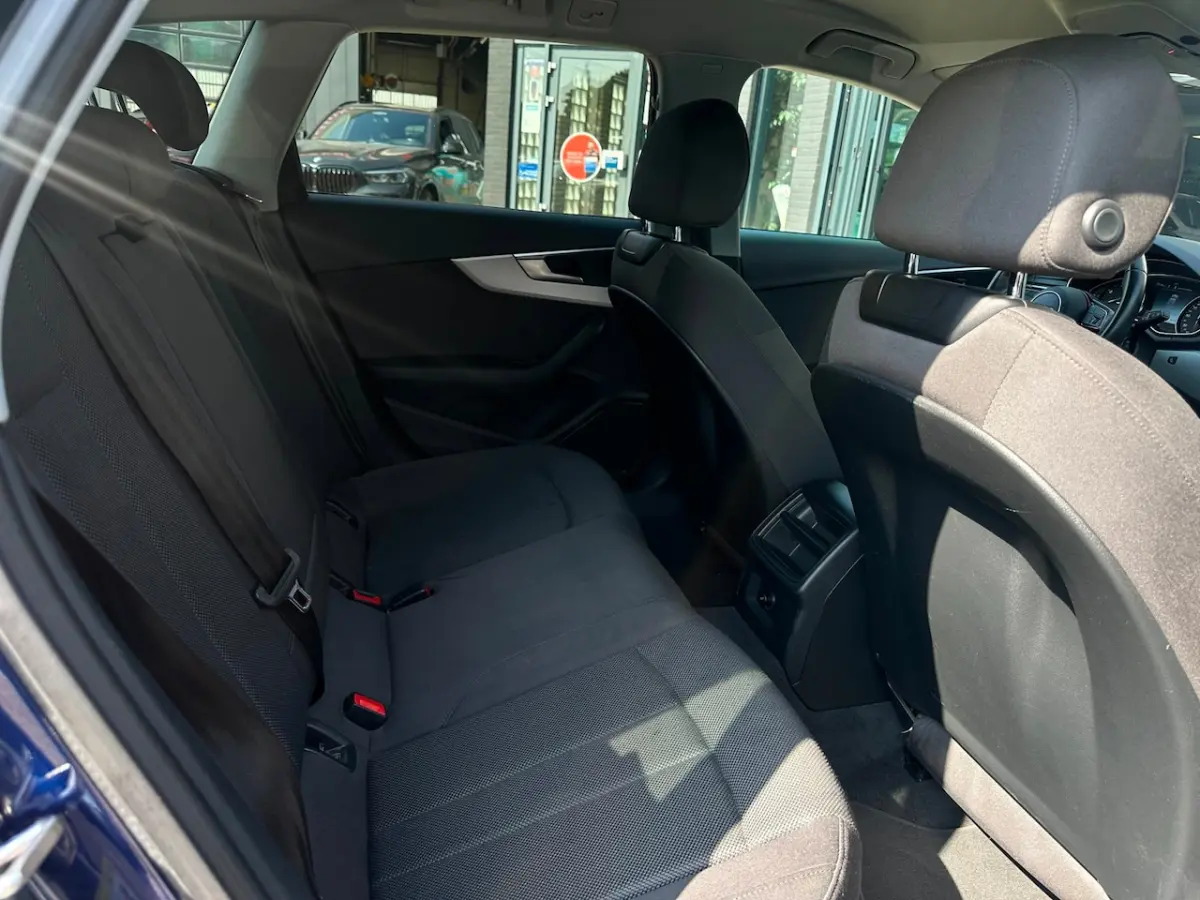 35 TDI Launch edition Sport/CARPLAY/LEDER/NAVI/NETTE STAAT