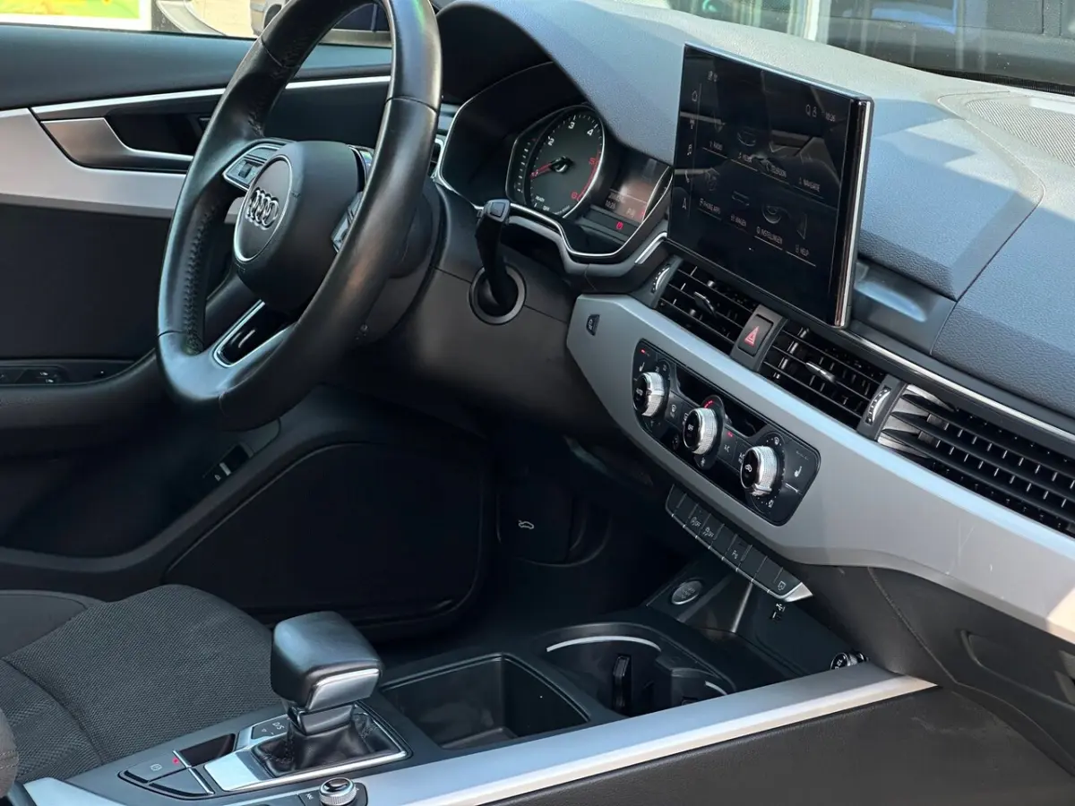 35 TDI Launch edition Sport/CARPLAY/LEDER/NAVI/NETTE STAAT
