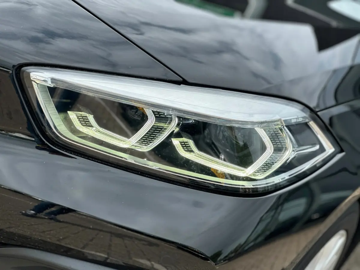 118i Executive Edition/PANO-DAK/NAVI/CARPLAY/LED/NL AUTO NAP