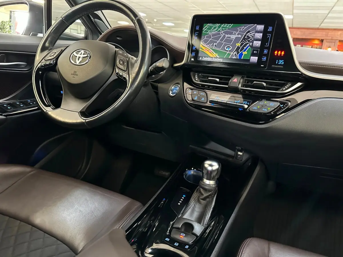 1.8 Hybrid Executive/CAMERA/NL-AUTO NAP/NETTE STAAT