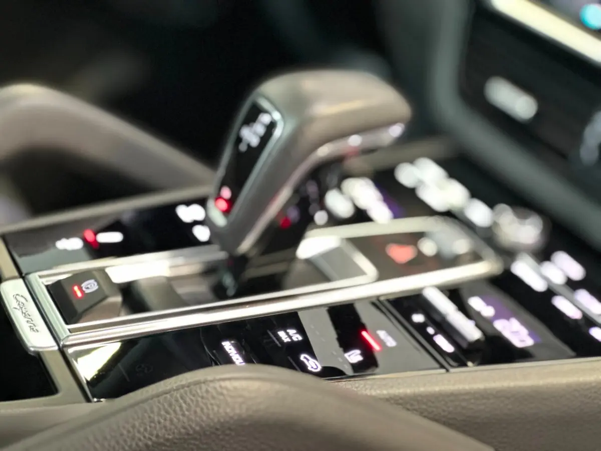3.0 E-Hybrid/PANO-DAK/LEDER/CAMERA/NL-AUTO NAP