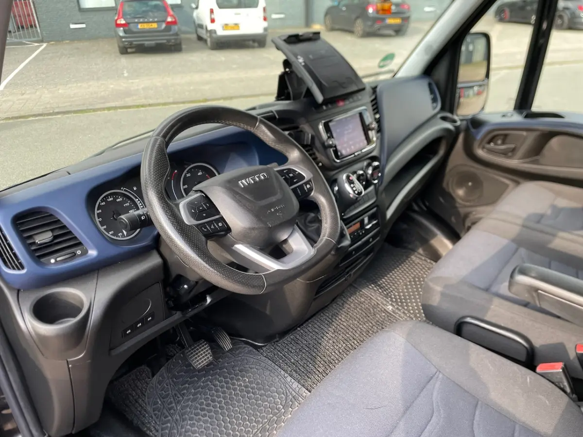 35C18HV 3.0 352L H2 Automaat Clima Cruis Navi