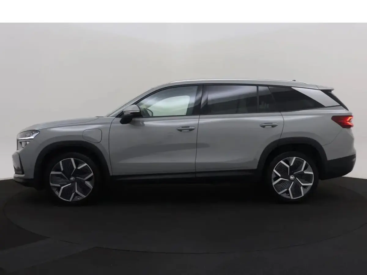 1.5 TSI PHEV Business Edition Plus | ex BPM | Leer Suite | HUD | Matrix | DCC | 20â | Wint