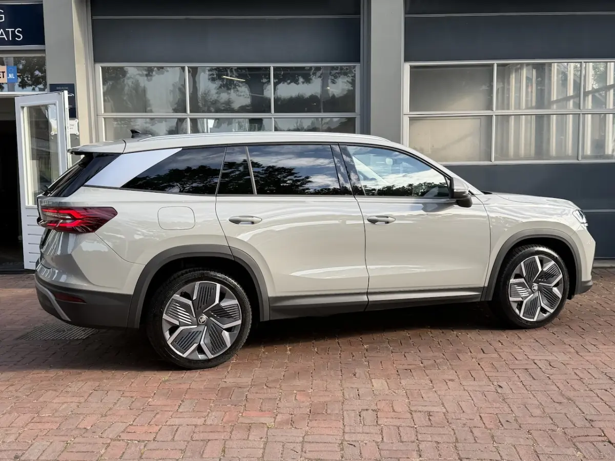 1.5 TSI PHEV Business Edition Plus | ex BPM | Leer Suite | HUD | Matrix | DCC | 20â | Wint