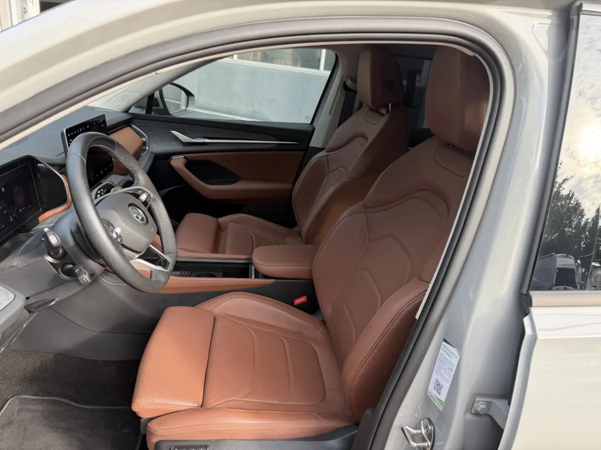 1.5 TSI PHEV Business Edition Plus | ex BPM | Leer Suite | HUD | Matrix | DCC | 20â | Wint
