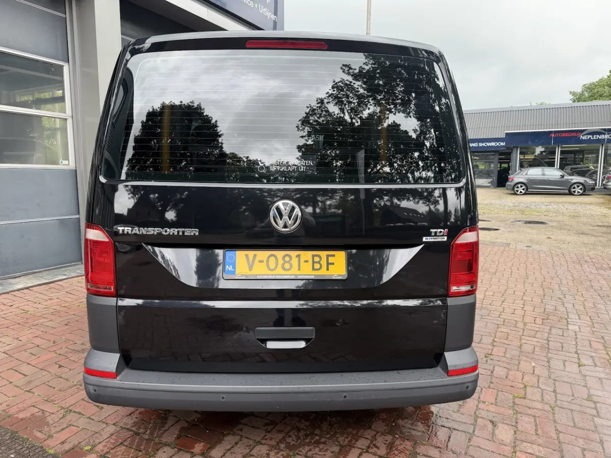 2.0 TDI L2H1 DC rolstoelbus bj 2015 km 48.000 1e eigenaar