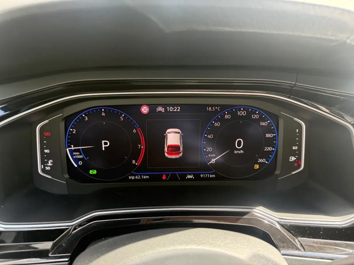 1.5 TSI R-Line Business | ex BPM | AppConnect | Pano | LED | Virtual Pro | 17"| IQ Drive |