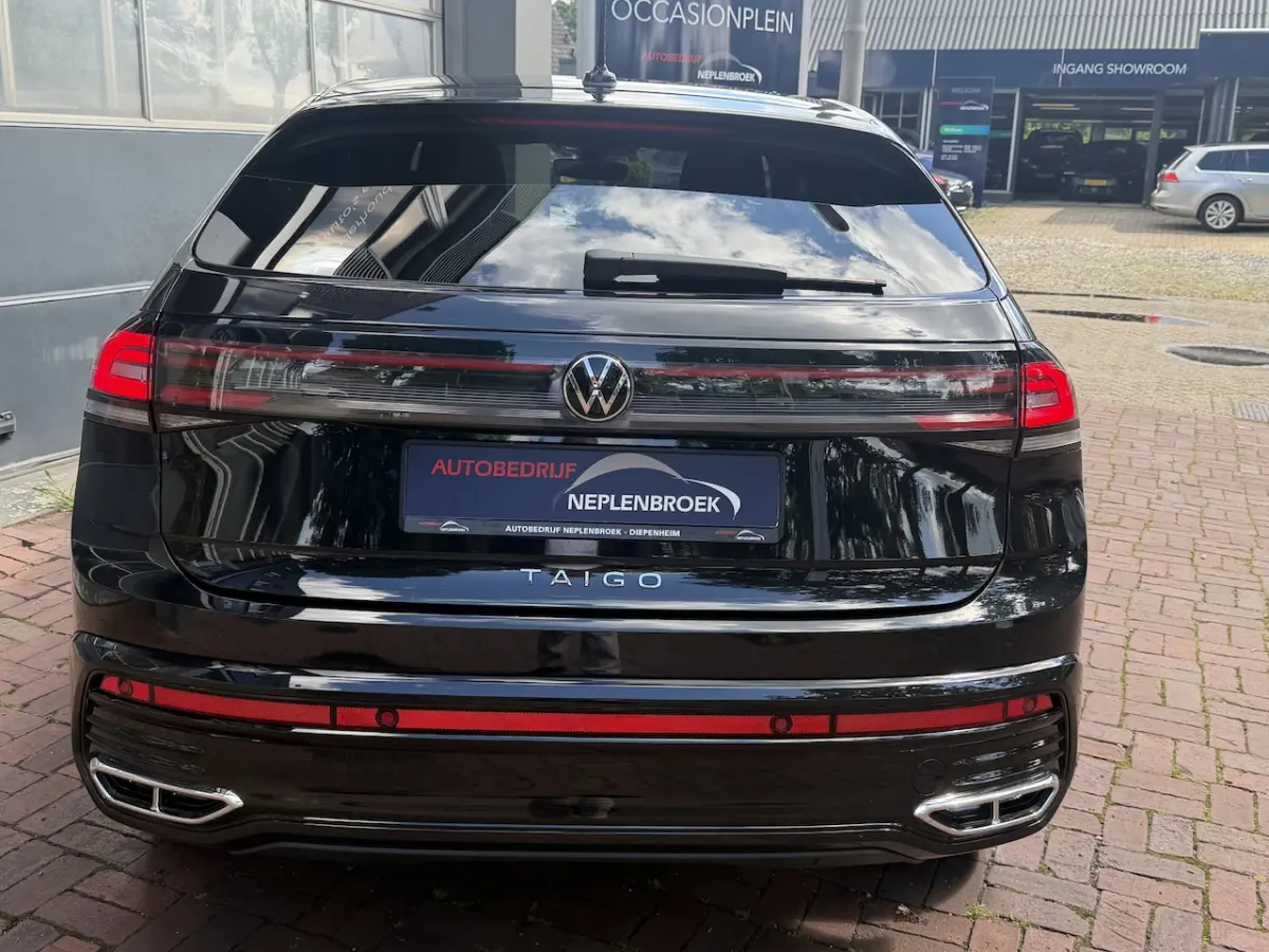 1.5 TSI R-Line Business | ex BPM | AppConnect | Pano | LED | Virtual Pro | 17"| IQ Drive |