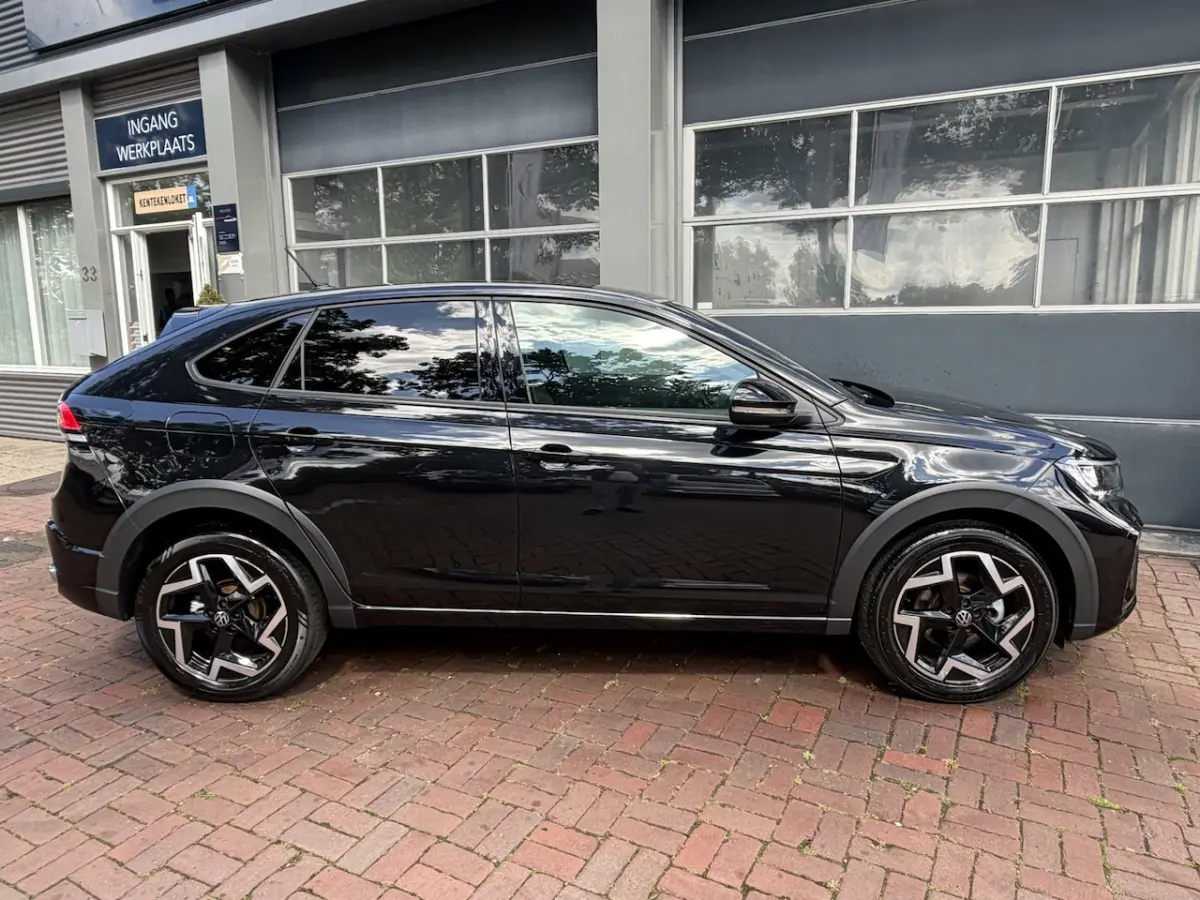 1.5 TSI R-Line Business | ex BPM | AppConnect | Pano | LED | Virtual Pro | 17"| IQ Drive |