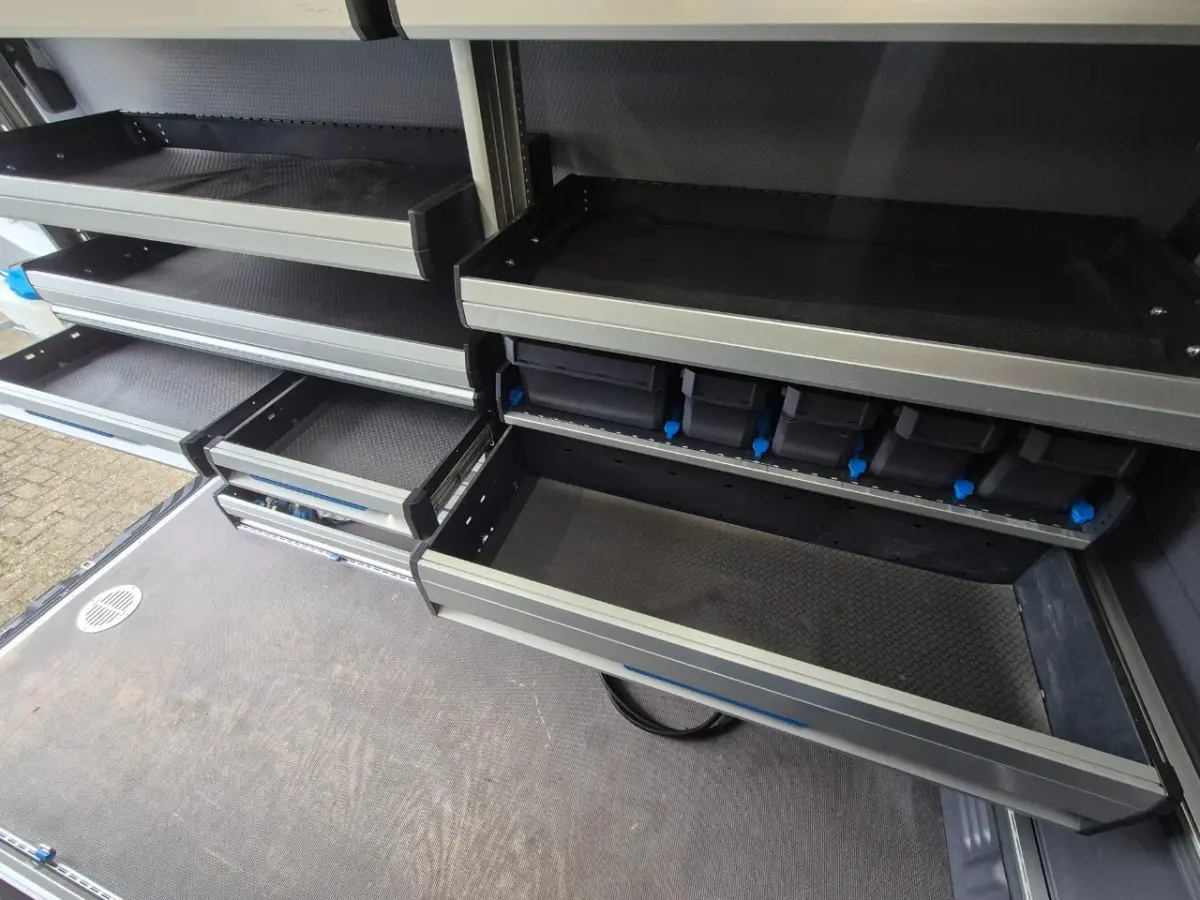 317 CDI L1H1 Aut/ Standkachel/ Sortimo inrichting