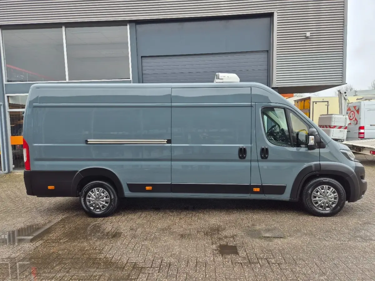 Maxi Koelwagen TK V300MAX st. 230V +20C/-20C Euro 6