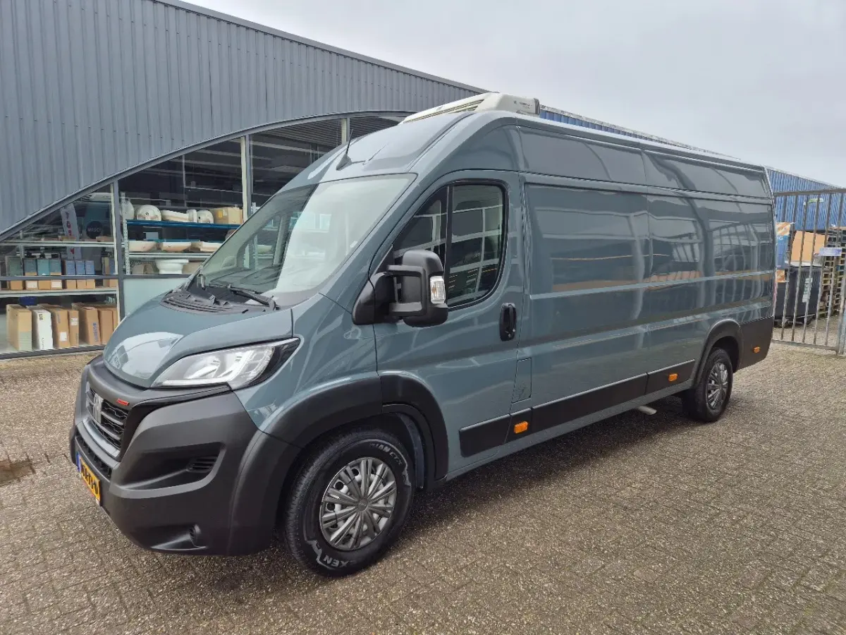 Maxi Koelwagen TK V300MAX st. 230V +20C/-20C Euro 6