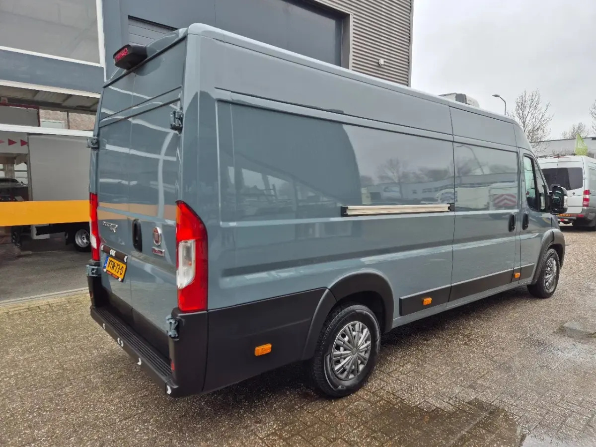 Maxi Koelwagen TK V300MAX st. 230V +20C/-20C Euro 6
