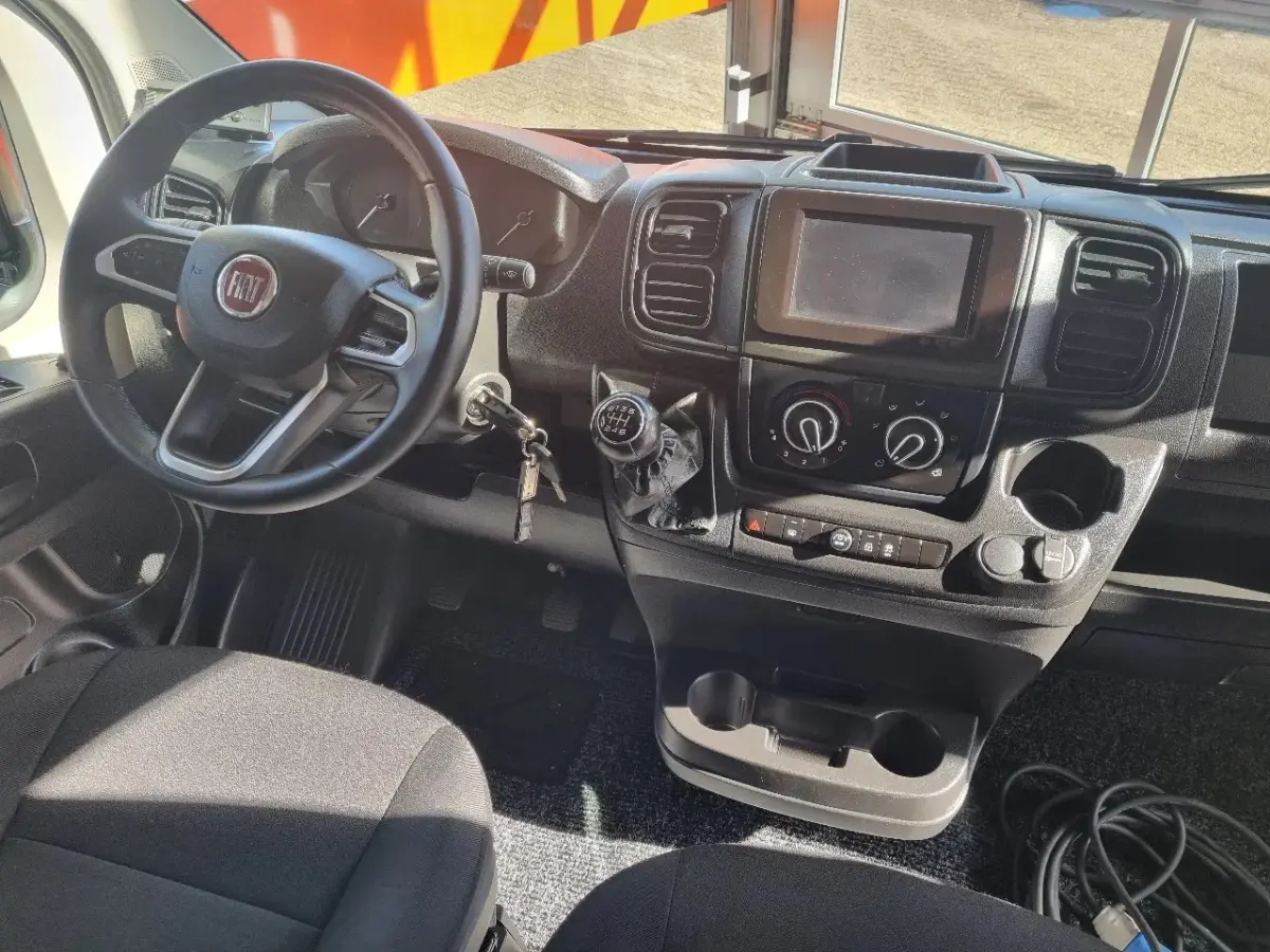 Maxi Koelwagen TK V300MAX st. 230V +20C/-20C Euro 6