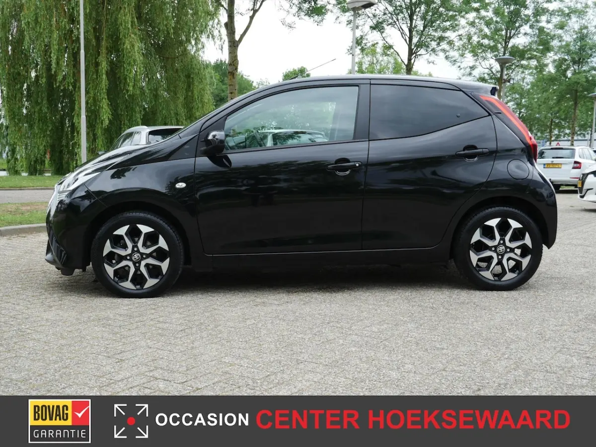 1.0 VVT-i 72pk 5D X-Cite | Camera | CarPlay | Led | Dab+ |