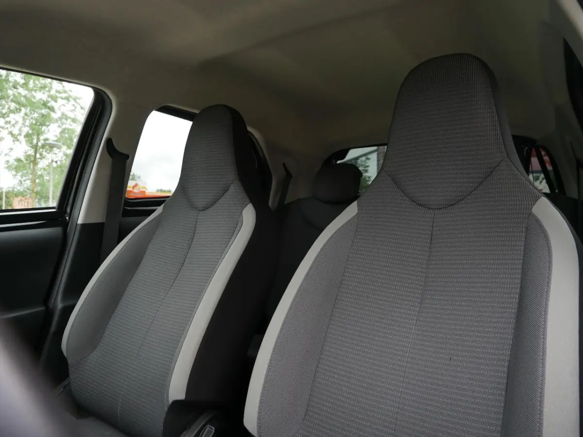 1.0 VVT-i 72pk 5D X-Cite | Camera | CarPlay | Led | Dab+ |