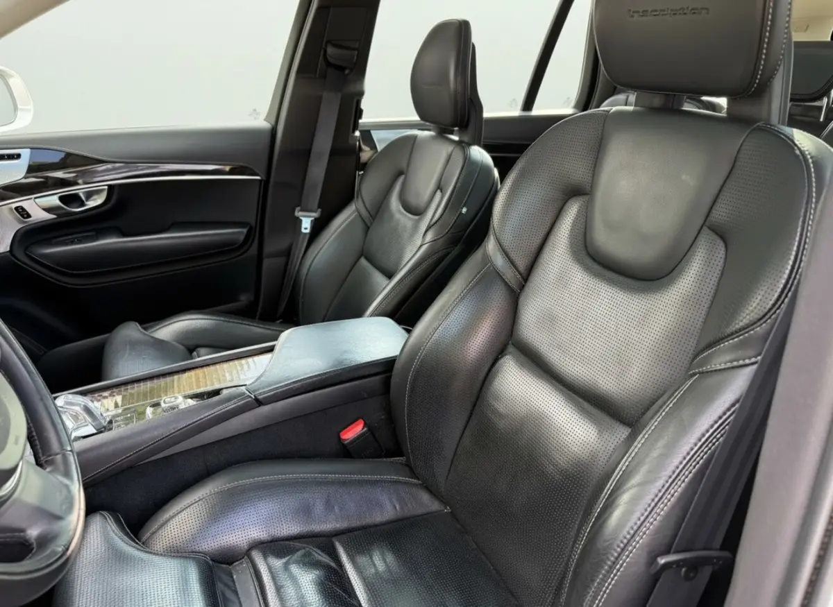 2.0 T8 Twin Engine AWD Inscription 7 pers