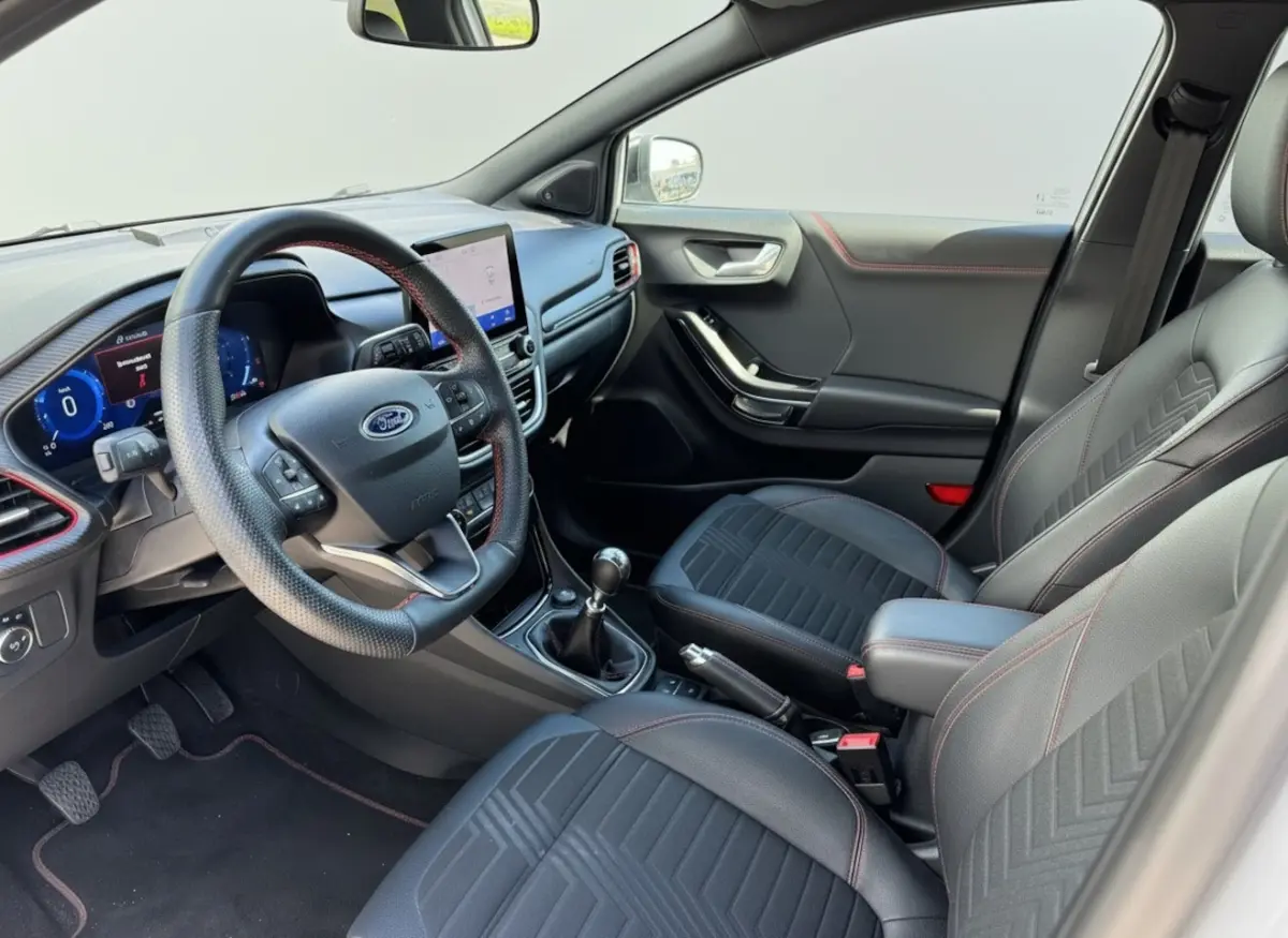 1.0 EcoBoost Hybrid ST-Line X 12 maand garantie