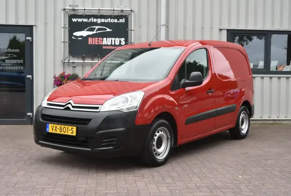 1.6 BlueHDI 75 Club. Trekhaak, Cruise control, Schuifdeur5250